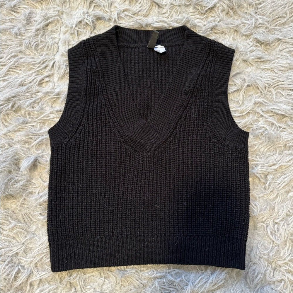 H&M black vest